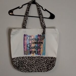 Stylish White and Black Tote Bag with Two-Tone Design